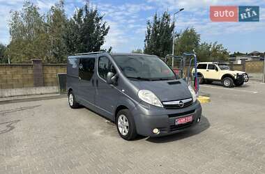 Минивэн Opel Vivaro 2013 в Дубно