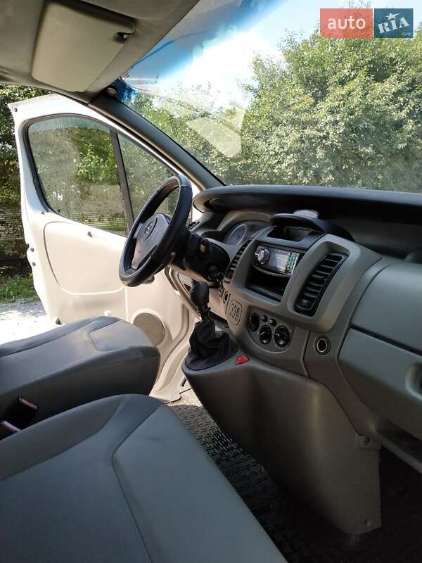 Мінівен Opel Vivaro 2006 в Шепетівці фото 3 Мінівен Opel Vivaro 2006 в Шепетівці
