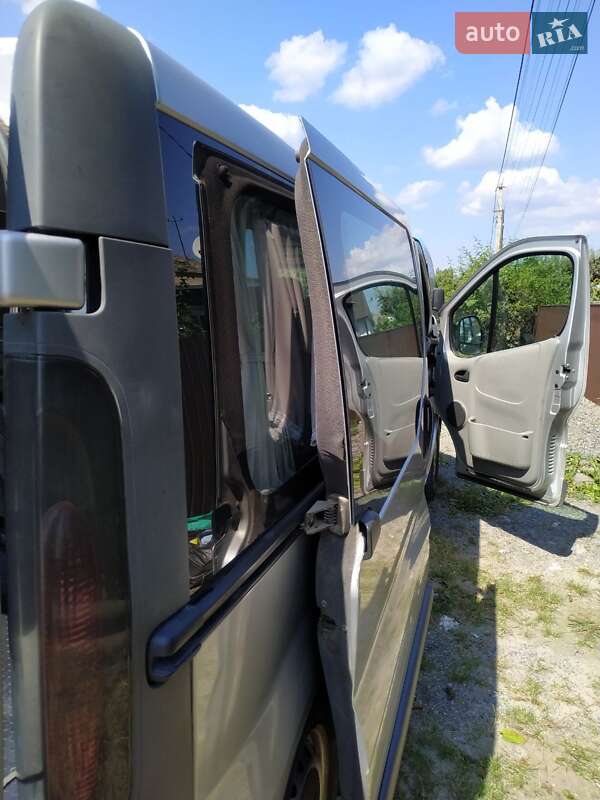 Мінівен Opel Vivaro 2006 в Шепетівці фото 7 Мінівен Opel Vivaro 2006 в Шепетівці