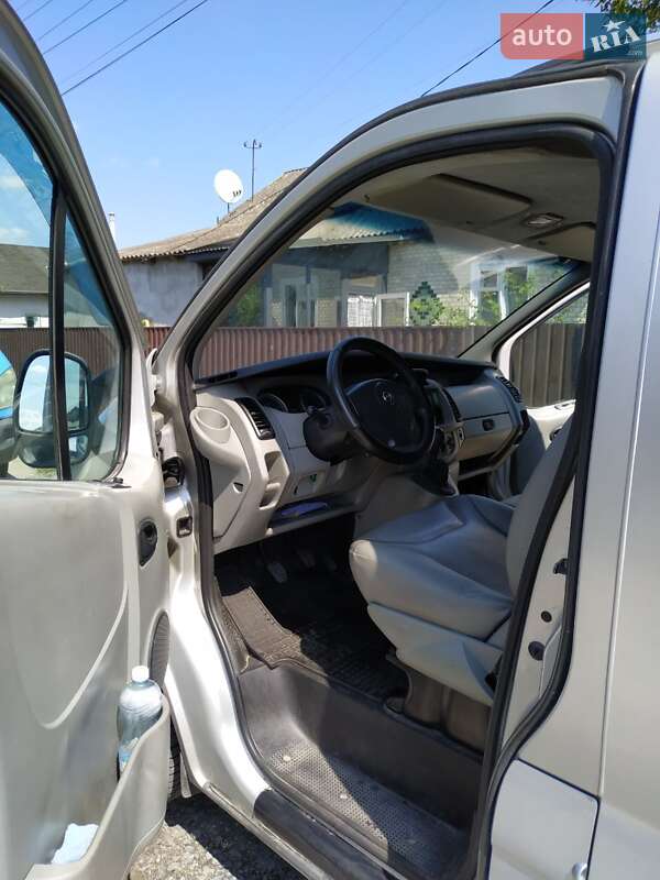 Мінівен Opel Vivaro 2006 в Шепетівці фото 13 Мінівен Opel Vivaro 2006 в Шепетівці