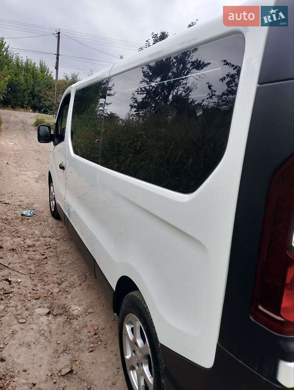 Минивэн Opel Vivaro 2016 в Горохове фото 4 Минивэн Opel Vivaro 2016 в Горохове