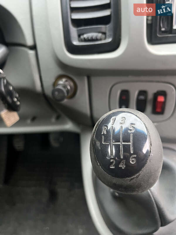 Мінівен Opel Vivaro 2003 в Хотині фото 14 Мінівен Opel Vivaro 2003 в Хотині