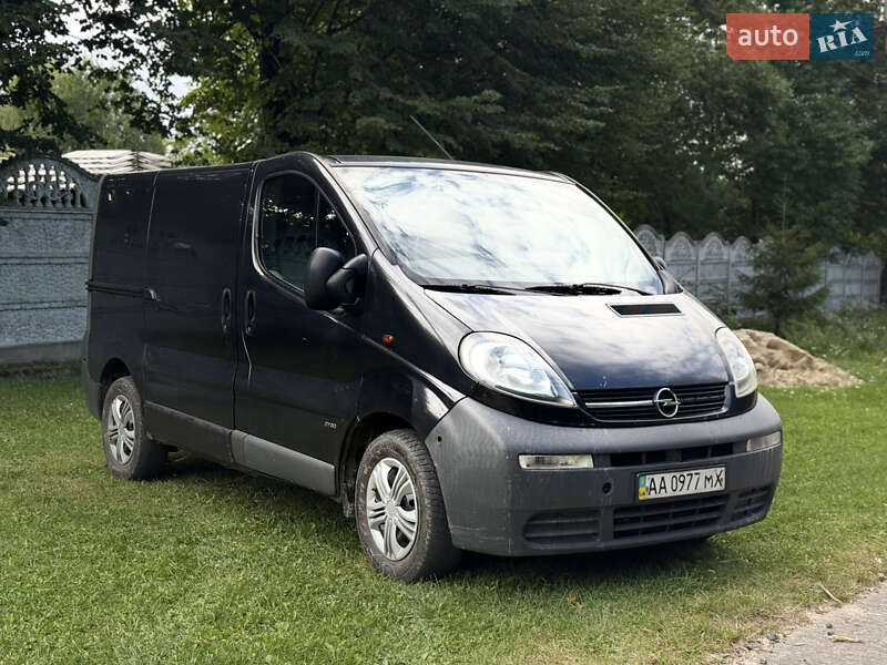 Opel Vivaro 2004