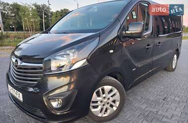 Минивэн Opel Vivaro 2017 в Ровно