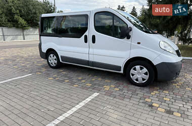 Минивэн Opel Vivaro 2012 в 