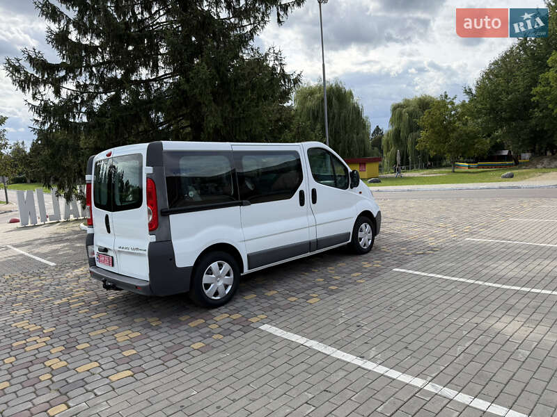 Минивэн Opel Vivaro 2012 в Луцке
