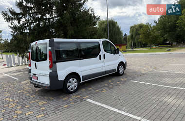 Минивэн Opel Vivaro 2012 в 