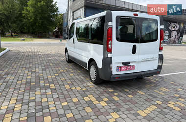 Минивэн Opel Vivaro 2012 в 
