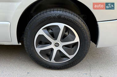 Мінівен Opel Vivaro 2014 в Києві