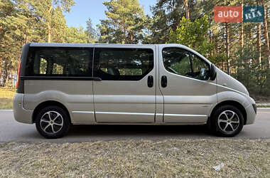 Мінівен Opel Vivaro 2014 в Києві