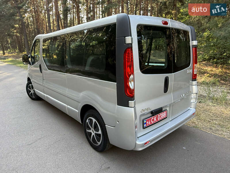 Минивэн Opel Vivaro 2014 в Киеве