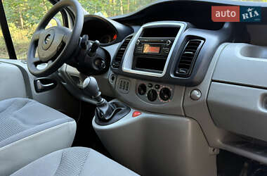 Мінівен Opel Vivaro 2014 в Києві
