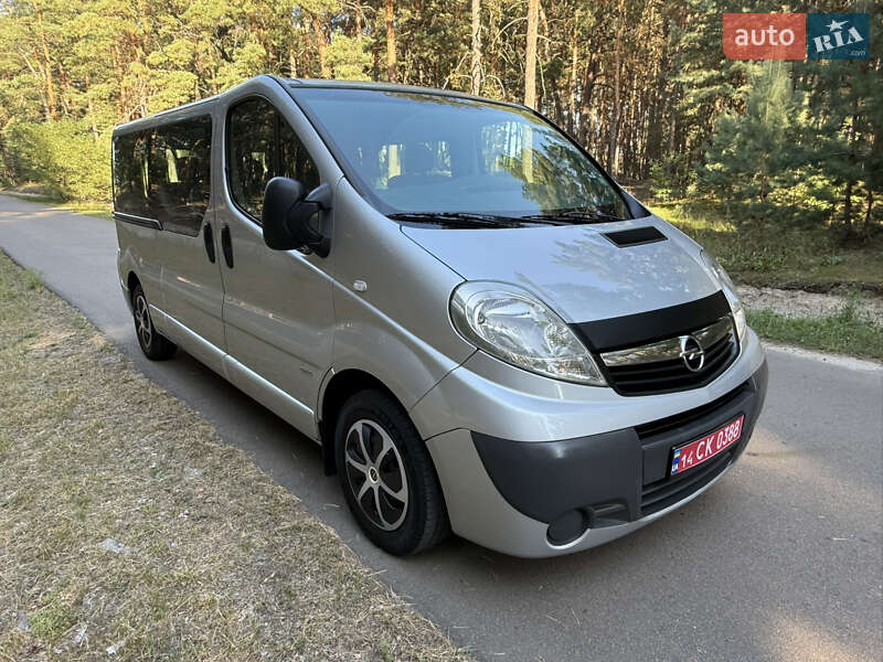 Минивэн Opel Vivaro 2014 в Киеве