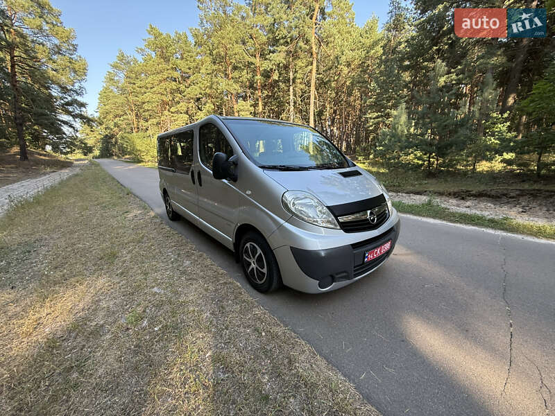Минивэн Opel Vivaro 2014 в Киеве