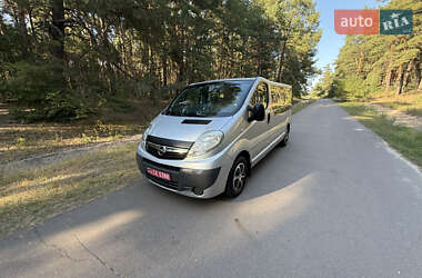 Мінівен Opel Vivaro 2014 в Києві