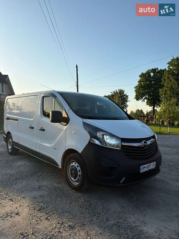 Opel Vivaro 2016
