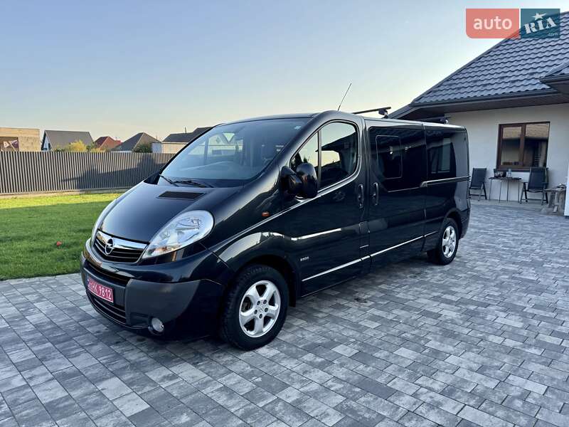 Opel Vivaro 2012