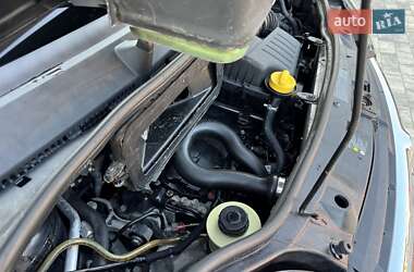 Минивэн Opel Vivaro 2012 в 