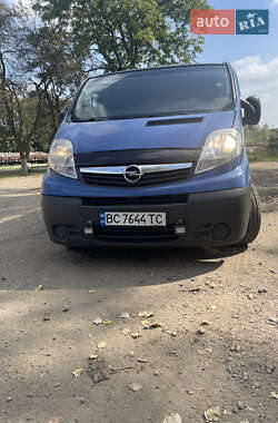 Минивэн Opel Vivaro 2009 в Болехове