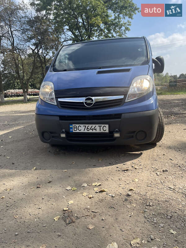 Opel Vivaro 2009