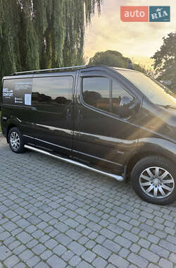 Минивэн Opel Vivaro 2012 в 