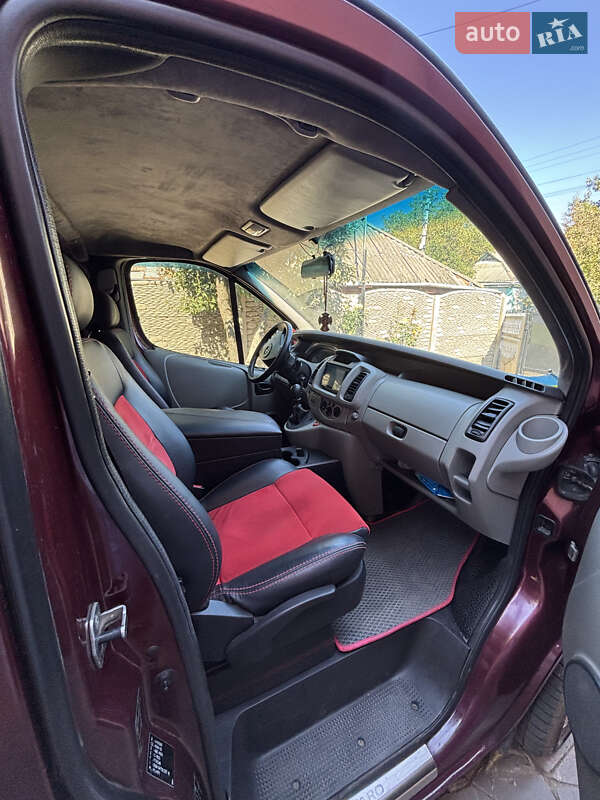 Минивэн Opel Vivaro 2005 в Умани