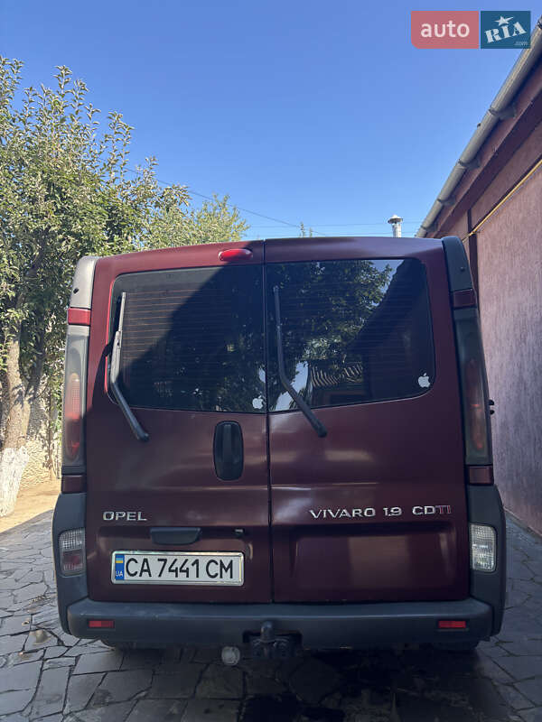 Минивэн Opel Vivaro 2005 в Умани