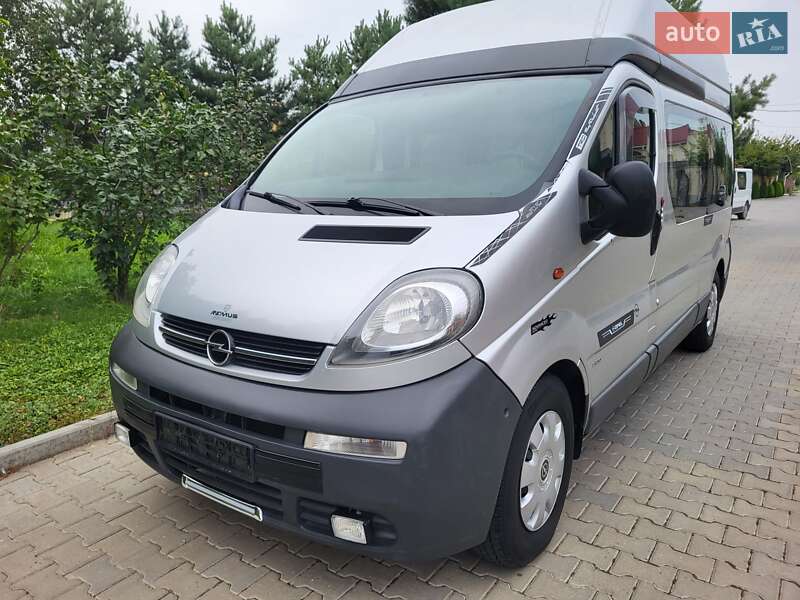 Мінівен Opel Vivaro 2004 в Хмельницькому