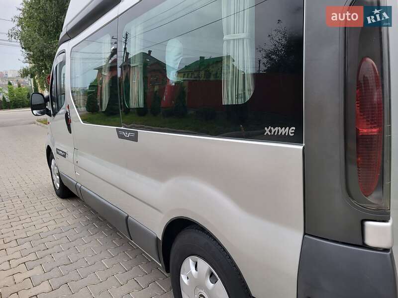 Мінівен Opel Vivaro 2004 в Хмельницькому