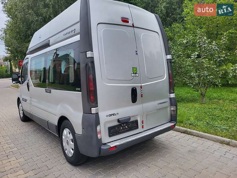 Мінівен Opel Vivaro 2004 в Хмельницькому