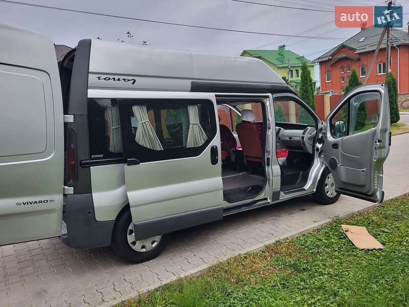 Мінівен Opel Vivaro 2004 в Хмельницькому