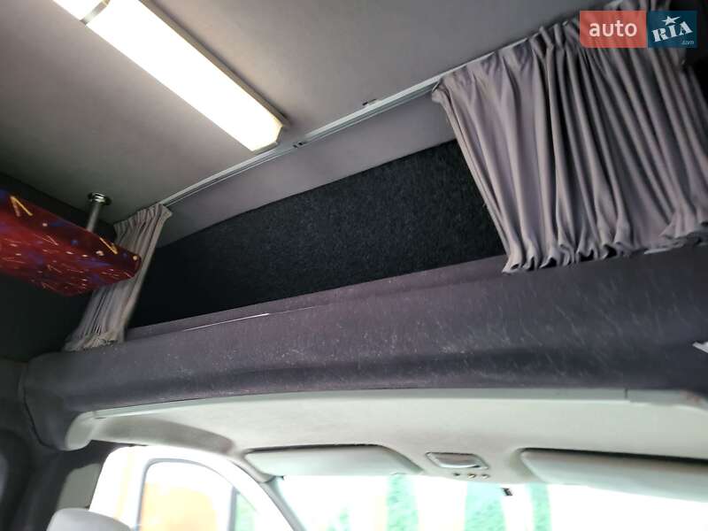 Мінівен Opel Vivaro 2004 в Хмельницькому