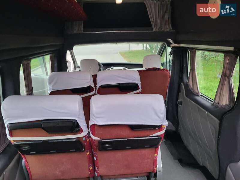 Мінівен Opel Vivaro 2004 в Хмельницькому