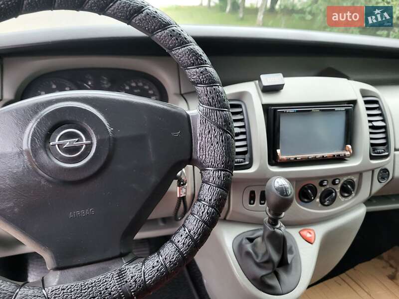 Мінівен Opel Vivaro 2004 в Хмельницькому