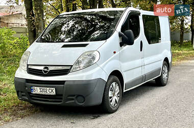 Минивэн Opel Vivaro 2012 в Диканьке