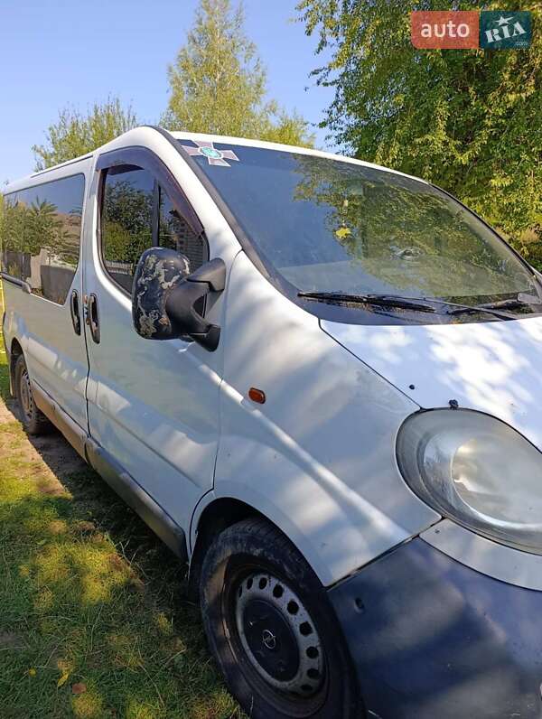 Минивэн Opel Vivaro 2005 в Сумах