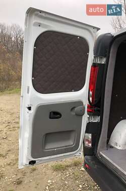 Грузовой фургон Opel Vivaro 2011 в 