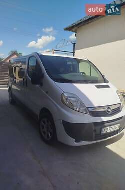 Минивэн Opel Vivaro 2011 в Виноградове