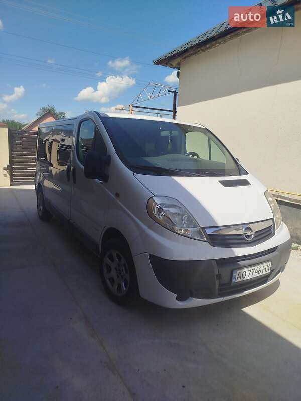 Мінівен Opel Vivaro 2011 в Виноградові фото 9 Мінівен Opel Vivaro 2011 в Виноградові