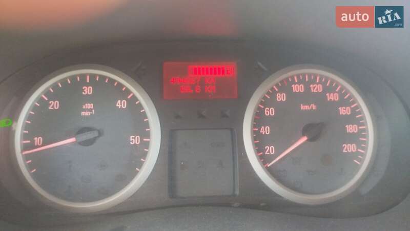 Мінівен Opel Vivaro 2011 в Виноградові фото 20 Мінівен Opel Vivaro 2011 в Виноградові