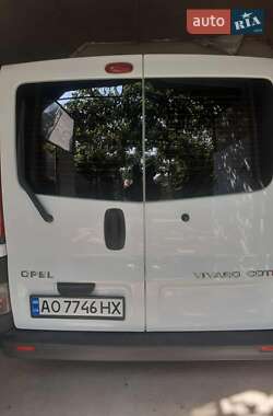 Минивэн Opel Vivaro 2011 в Виноградове