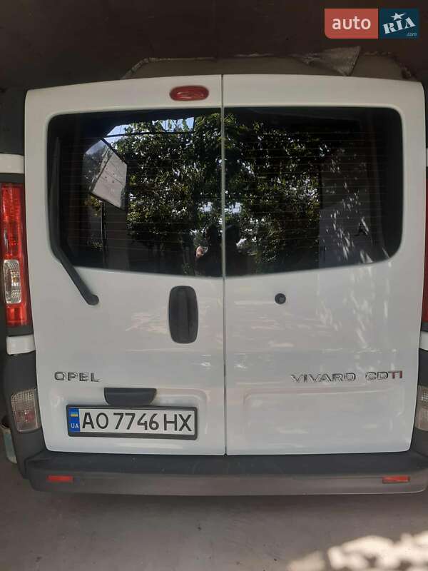 Мінівен Opel Vivaro 2011 в Виноградові фото 13 Мінівен Opel Vivaro 2011 в Виноградові
