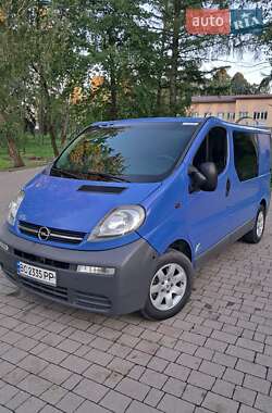 Минивэн Opel Vivaro 2005 в Щирце
