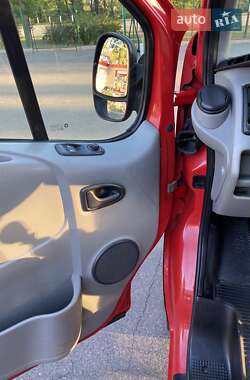 Мінівен Opel Vivaro 2004 в 