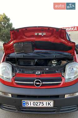 Мінівен Opel Vivaro 2004 в 