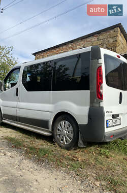 Минивэн Opel Vivaro 2008 в 