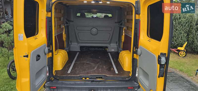 Минивэн Opel Vivaro 2012 в Кременчуге
