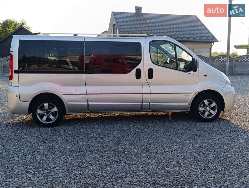 Минивэн Opel Vivaro 2013 в Коломые