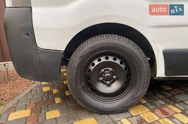 Минивэн Opel Vivaro 2003 в 