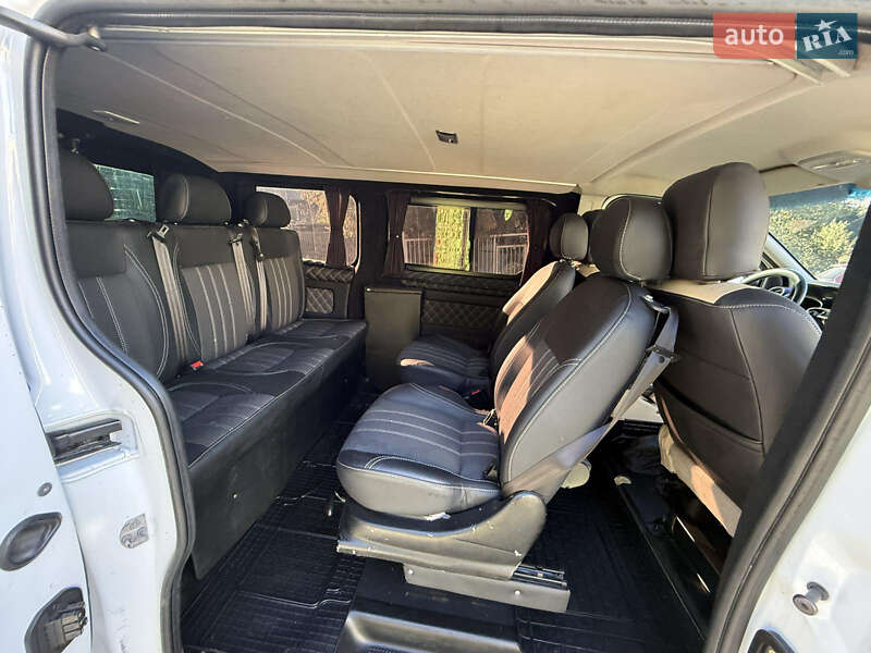 Минивэн Opel Vivaro 2016 в Львове